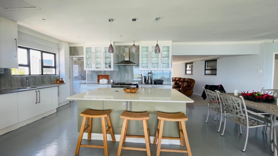 4 Bedroom Property for Sale in Gonubie Eastern Cape